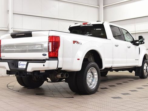 Used 2022 Ford F450 Platinum w/ FX4 Off-Road Package image 8