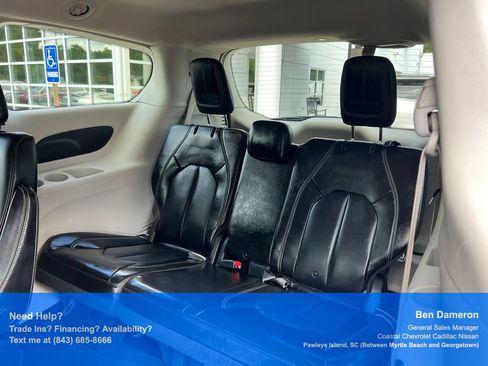 Used 2021 Chrysler Voyager Lxi FWD image 17