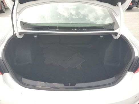 Used 2024 Chevrolet Malibu LT image 9