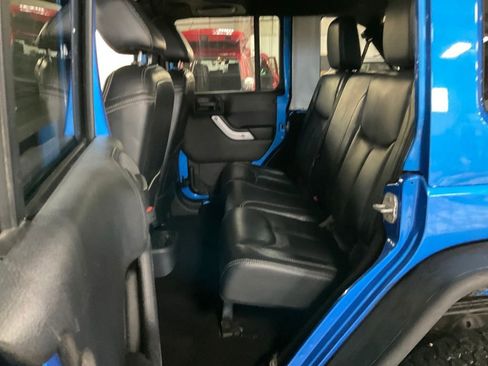 Used 2014 Jeep Wrangler Unlimited Sahara w/ Dual Top Group image 25