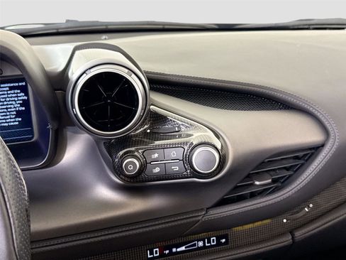 Used 2023 Ferrari F8 Tributo image 19
