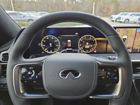 New 2026 INFINITI QX80 Autograph w/ Premium Cargo Package image 9