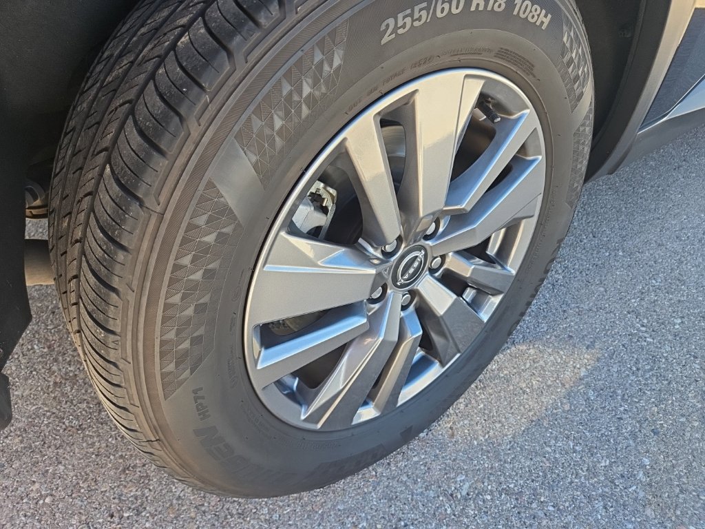 Used 2024 Nissan Pathfinder SV FWD image 42