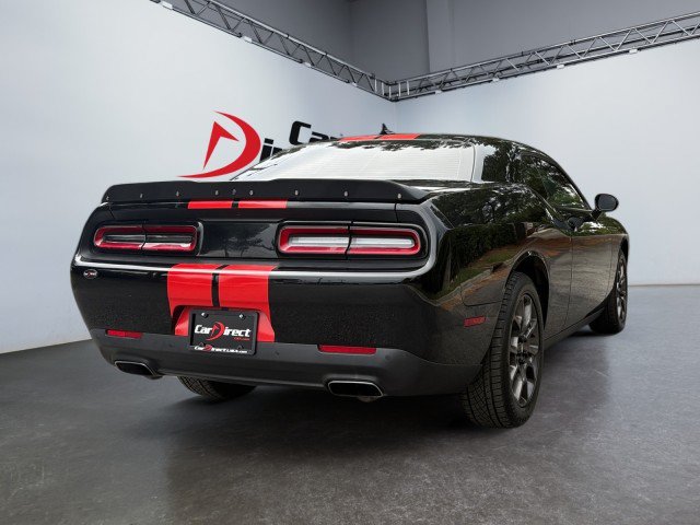Used 2018 Dodge Challenger GT AWD/4WD image 9