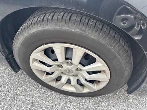Used 2018 Nissan Altima 2.5 S w/ S Convenience Package FWD image 2