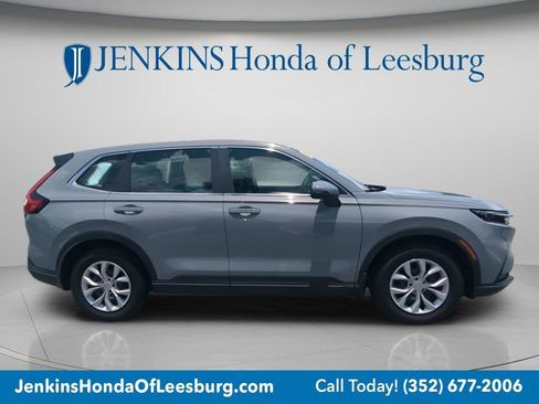 Used 2024 Honda CR-V LX image 2