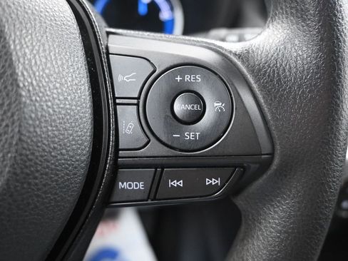 Used 2025 Toyota RAV4 XLE AWD/4WD image 26