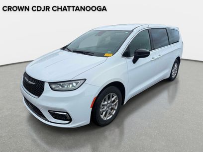 Certified 2025 Chrysler Pacifica Select