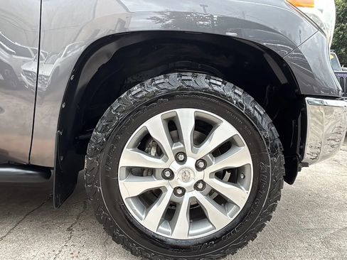 Used 2017 Toyota Tundra Limited w/ Limited Premium Package AWD/4WD image 33
