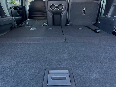 New 2025 Honda Pilot EX-L image 12