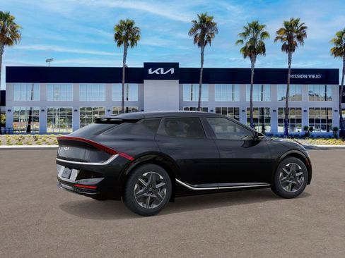 New 2026 Kia EV6 Light RWD image 6