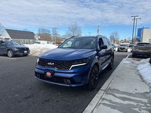 Used 2023 Kia Sorento SX image 6