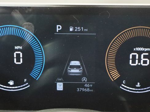 Used 2025 Hyundai Tucson SEL image 34