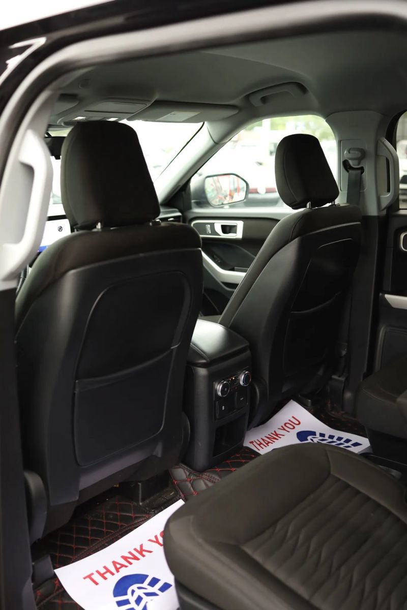 Used 2020 Ford Explorer XLT w/ Comfort Package AWD/4WD image 30