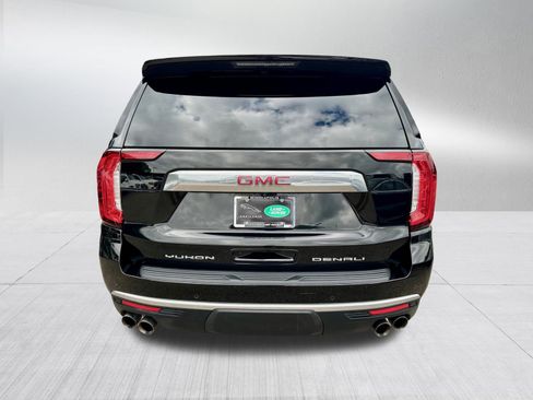 Used 2022 GMC Yukon XL Denali image 7