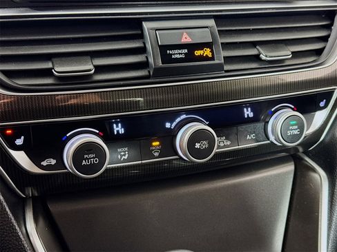 Used 2022 Honda Accord Sport Special Edition image 13
