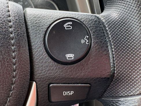 Used 2015 Toyota RAV4 XLE AWD/4WD image 14
