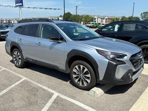 Used 2024 Subaru Outback Limited AWD/4WD image 2