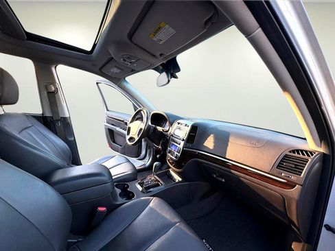 Used 2011 Hyundai Santa Fe Limited image 21