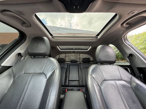 Used 2017 Alfa Romeo Giulia AWD image 10