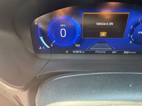 Used 2020 Ford Escape Titanium AWD/4WD image 12