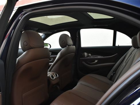 Used 2020 Mercedes-Benz E 350 4MATIC Sedan image 15