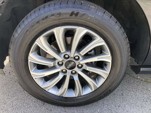 Used 2022 Lincoln Navigator L 4WD image 14
