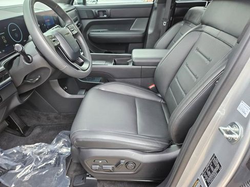 Used 2025 Hyundai Santa Fe Calligraphy image 15