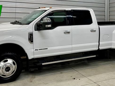 Used 2019 Ford F350 Lariat w/ Lariat Ultimate Package AWD/4WD image 1
