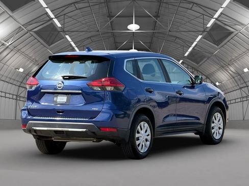 Used 2017 Nissan Rogue S AWD/4WD image 9