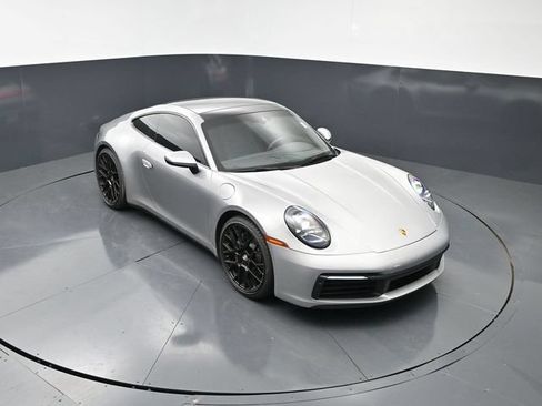 Used 2021 Porsche 911 Carrera 4 AWD/4WD image 19