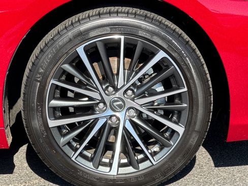 Used 2024 Lexus ES 300h w/ Premium Package FWD image 41