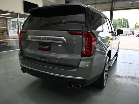 Used 2024 GMC Yukon Denali AWD/4WD image 5