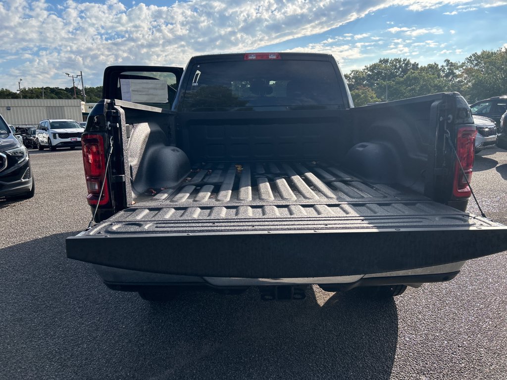 New 2026 RAM 2500 Big Horn AWD/4WD image 24