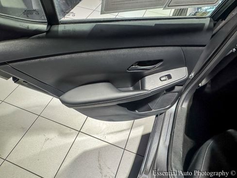 Used 2025 Nissan Sentra SV image 26