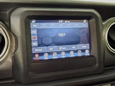 Used 2021 Jeep Wrangler Unlimited Sahara w/ LED Lighting Group image 14