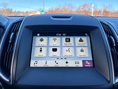 Used 2018 Ford Edge Sport w/ Technology Package image 23