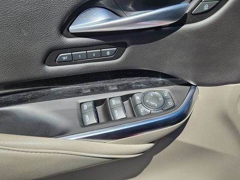 Used 2023 Cadillac XT4 Premium Luxury w/ Cold Weather Package AWD/4WD image 10