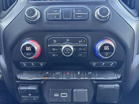 Used 2021 GMC Sierra 1500 SLT w/ SLT Premium Package image 33