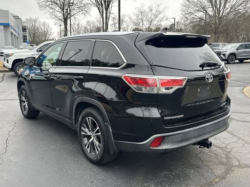 Used 2016 Toyota Highlander XLE image 7