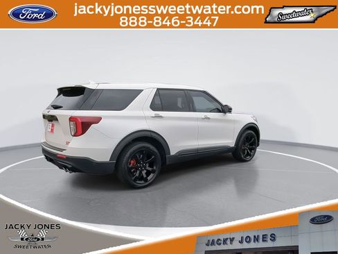 Certified 2022 Ford Explorer ST w/ Equipment Group 401A image 8
