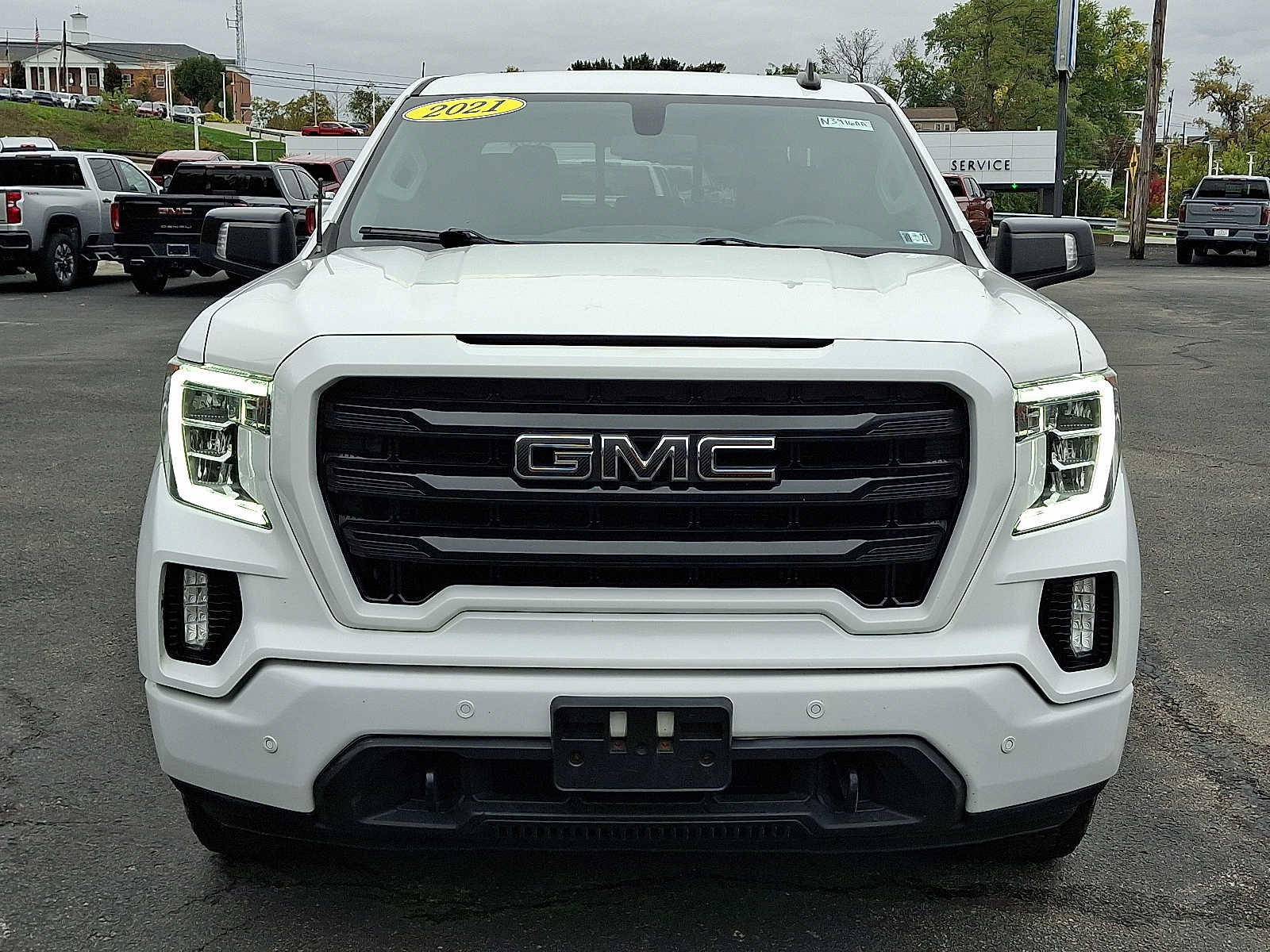Used 2021 GMC Sierra 1500 Elevation w/ Preferred Package AWD/4WD image 2