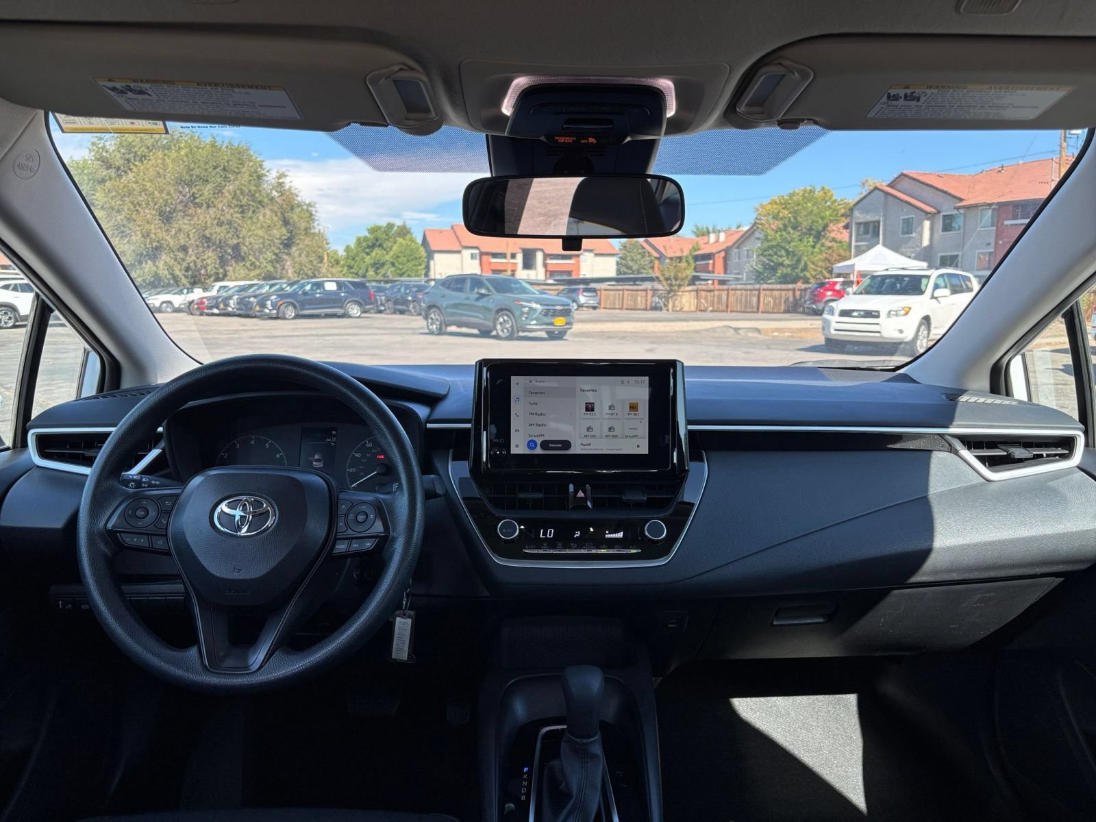 Used 2025 Toyota Corolla LE FWD image 30