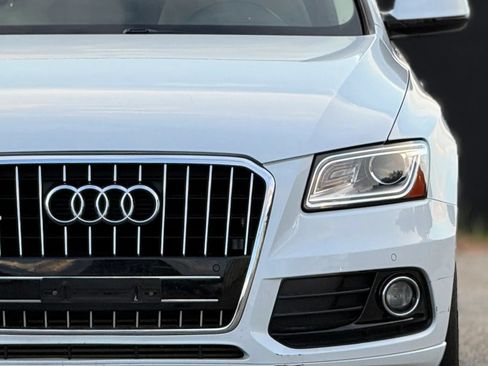 Used 2016 Audi Q5 2.0T Premium Plus w/ Technology Package AWD/4WD image 12