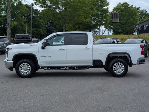 Used 2023 Chevrolet Silverado 2500 LT AWD/4WD image 13