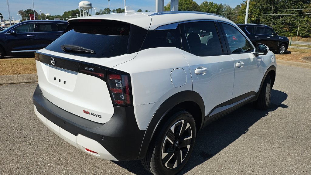 Certified 2025 Nissan Kicks SR AWD/4WD image 11