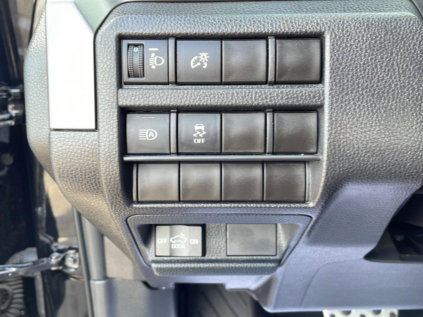 Used 2025 Toyota Tacoma TRD Sport AWD/4WD image 13