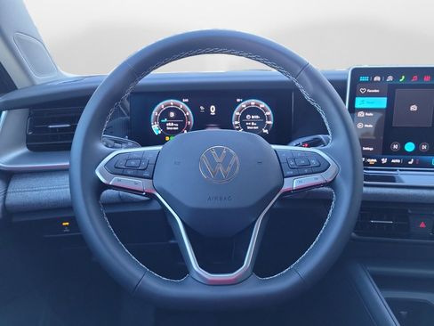 New 2026 Volkswagen Tiguan S image 10