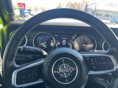 Used 2021 Jeep Wrangler Unlimited Sahara w/ Dual Top Group image 31