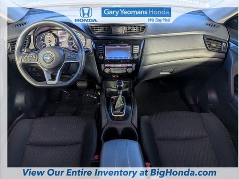 Used 2018 Nissan Rogue SV FWD image 13
